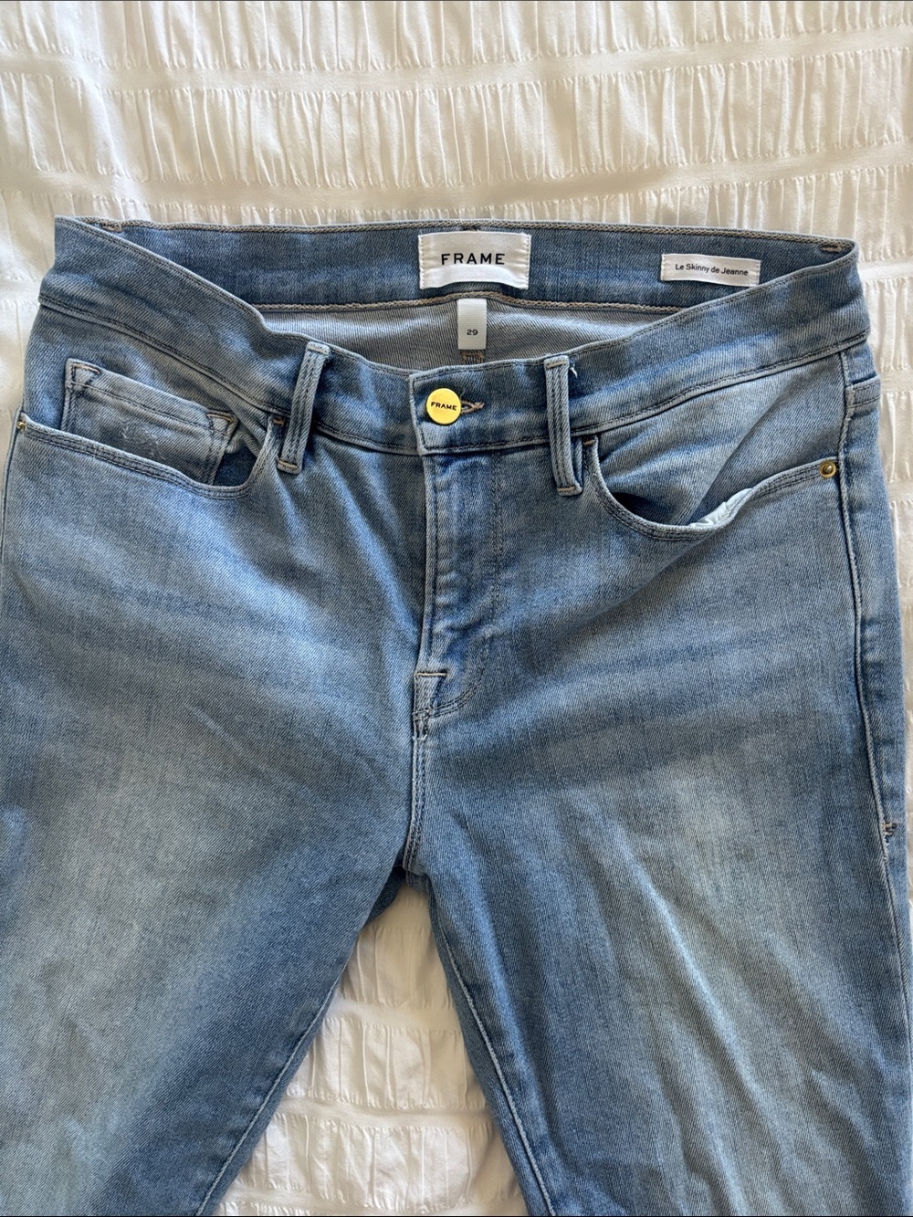FRAME Light Wash Skinny Jeans
